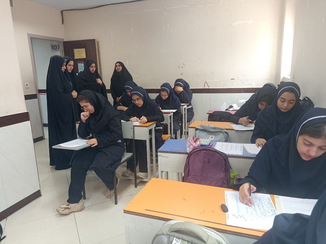 دبیرستان دوره اول دخترانه ستایش نو